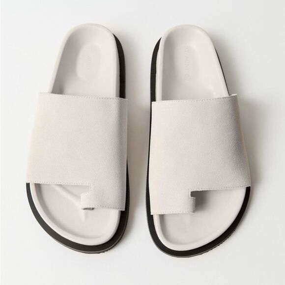 St. Agni Shoes - ST. AGNI Loe Suede Slides in White/Grey